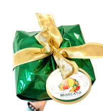 Carica l&#39;immagine nel visualizzatore di Gallery, Panettone Dolciaria Cidneo al Moscato 1kg
